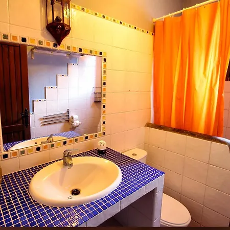 Casas El Camino